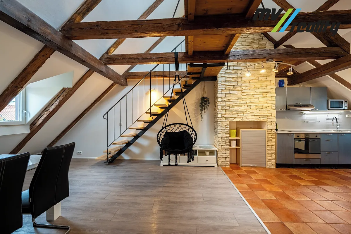 Pronájem bytu 5+kk 98 m²